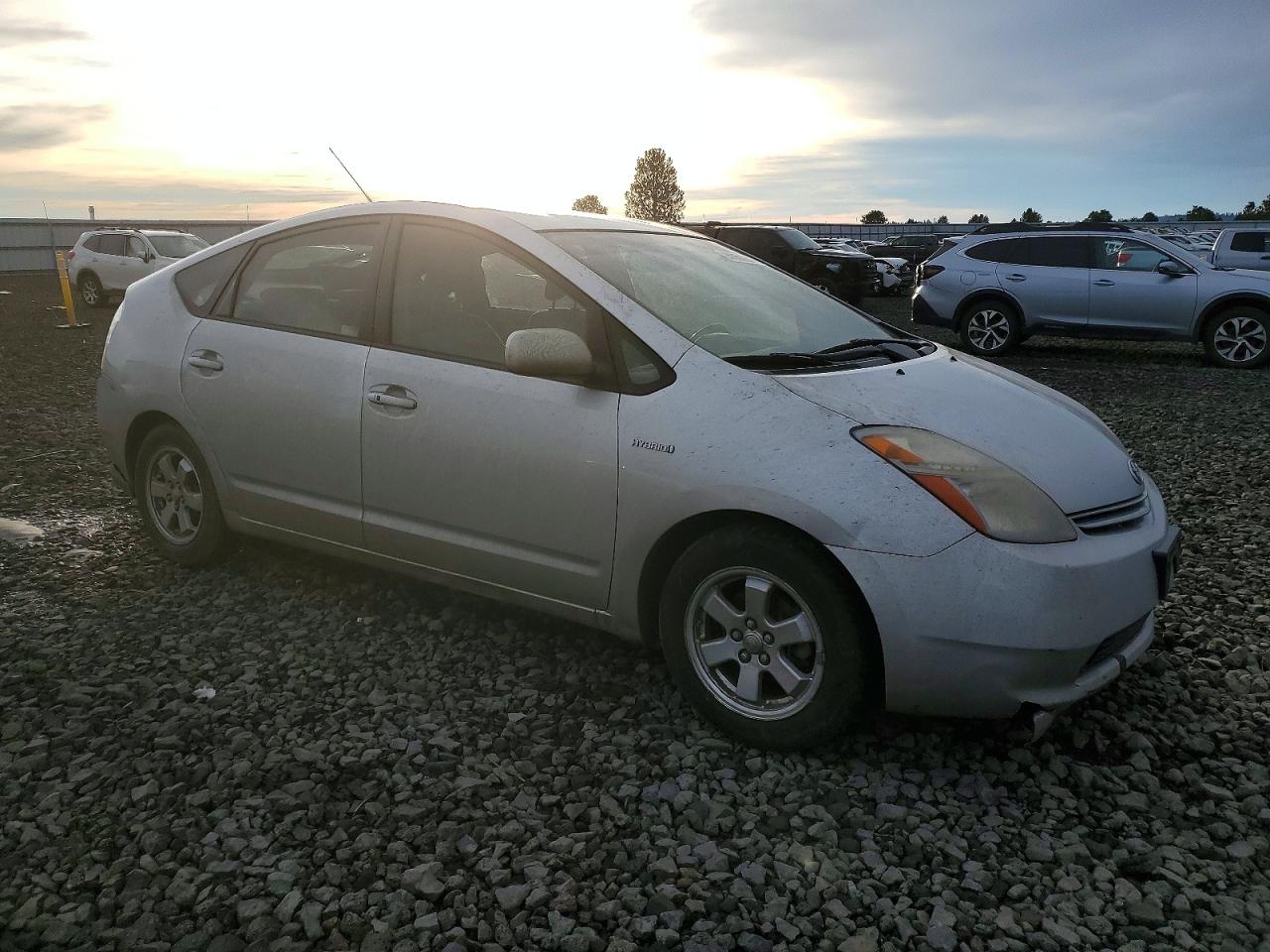 2008 TOYOTA PRIUS photo 4