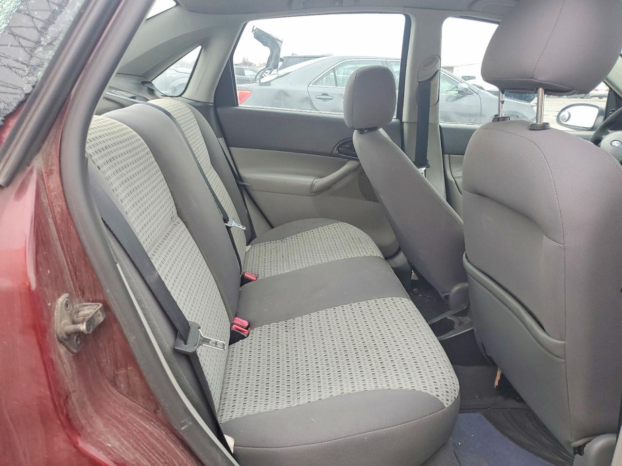 2007 FORD FOCUS ZX4 photo 10