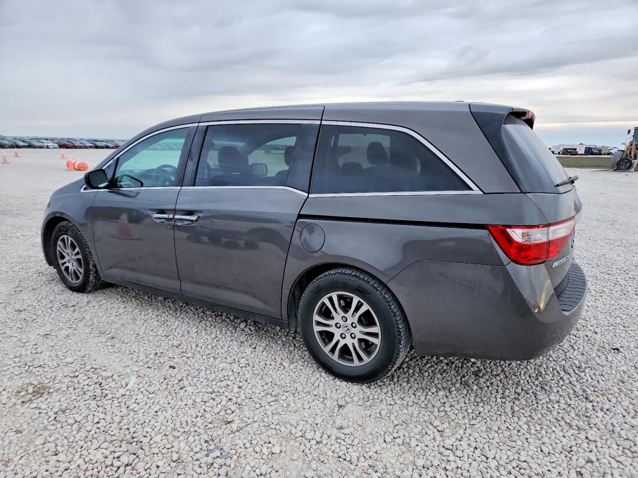 2012 HONDA ODYSSEY EXL photo 2
