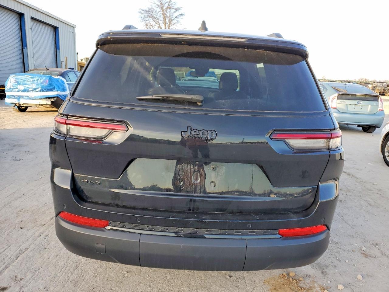 2024 JEEP GRAND CHEROKEE L LAREDO photo 6