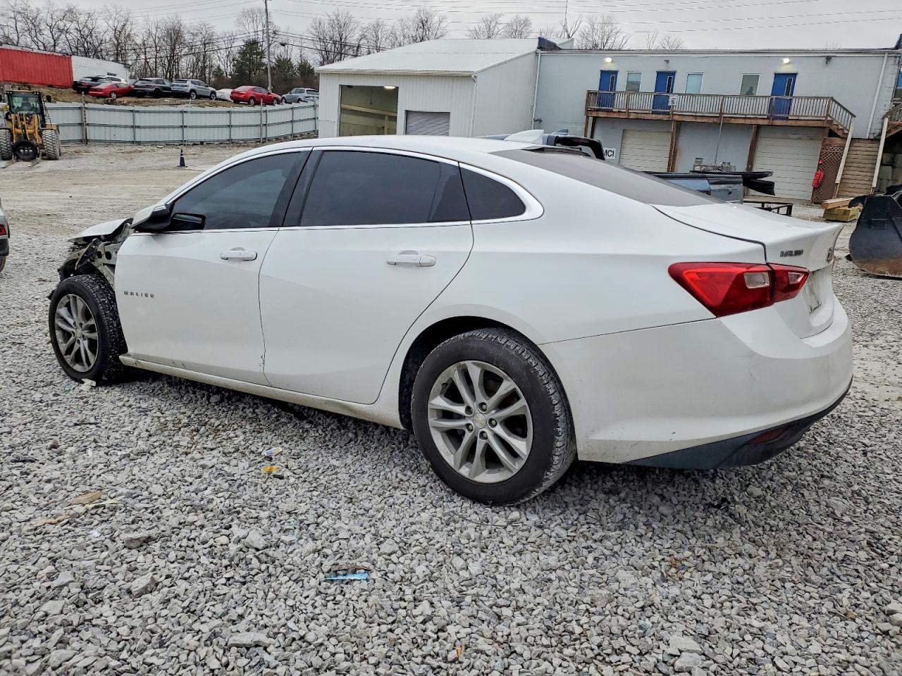 2018 CHEVROLET MALIBU LT photo 2