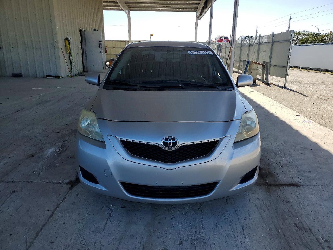 2012 TOYOTA YARIS photo 5