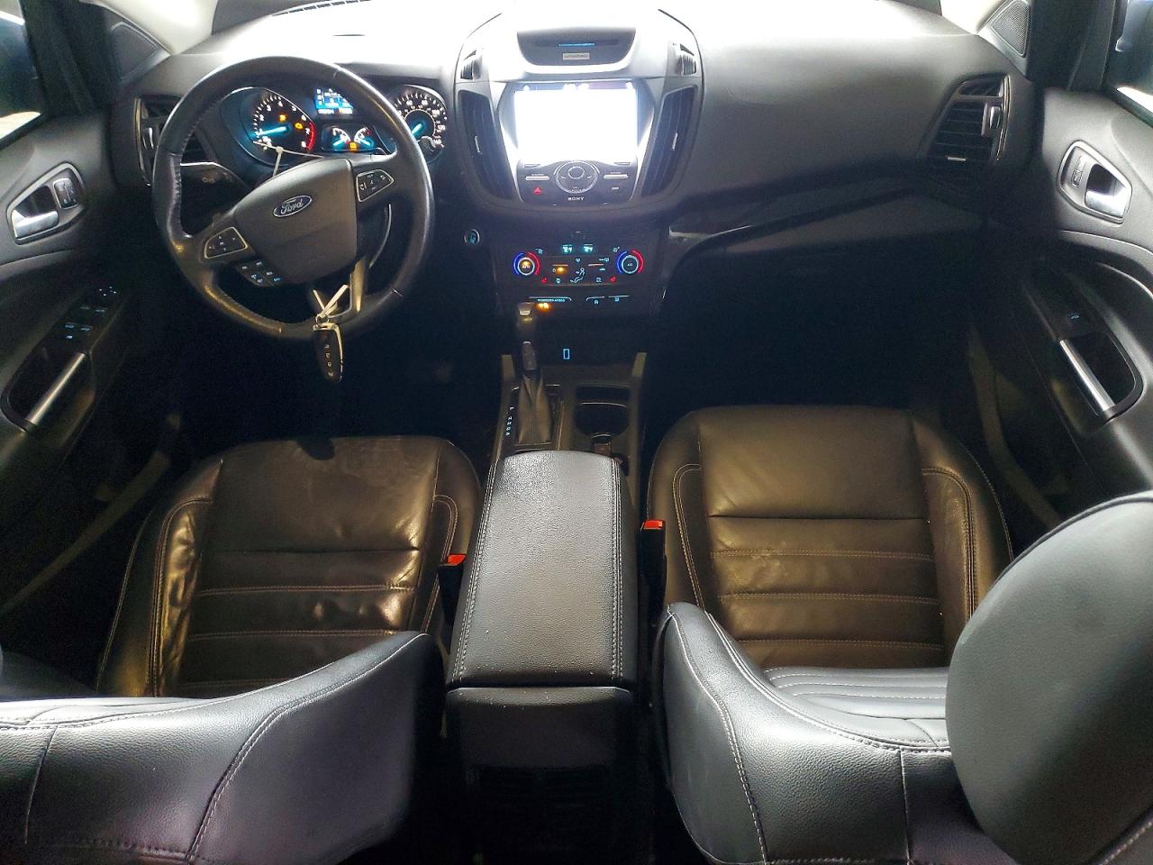 2017 FORD ESCAPE TITANIUM photo 8
