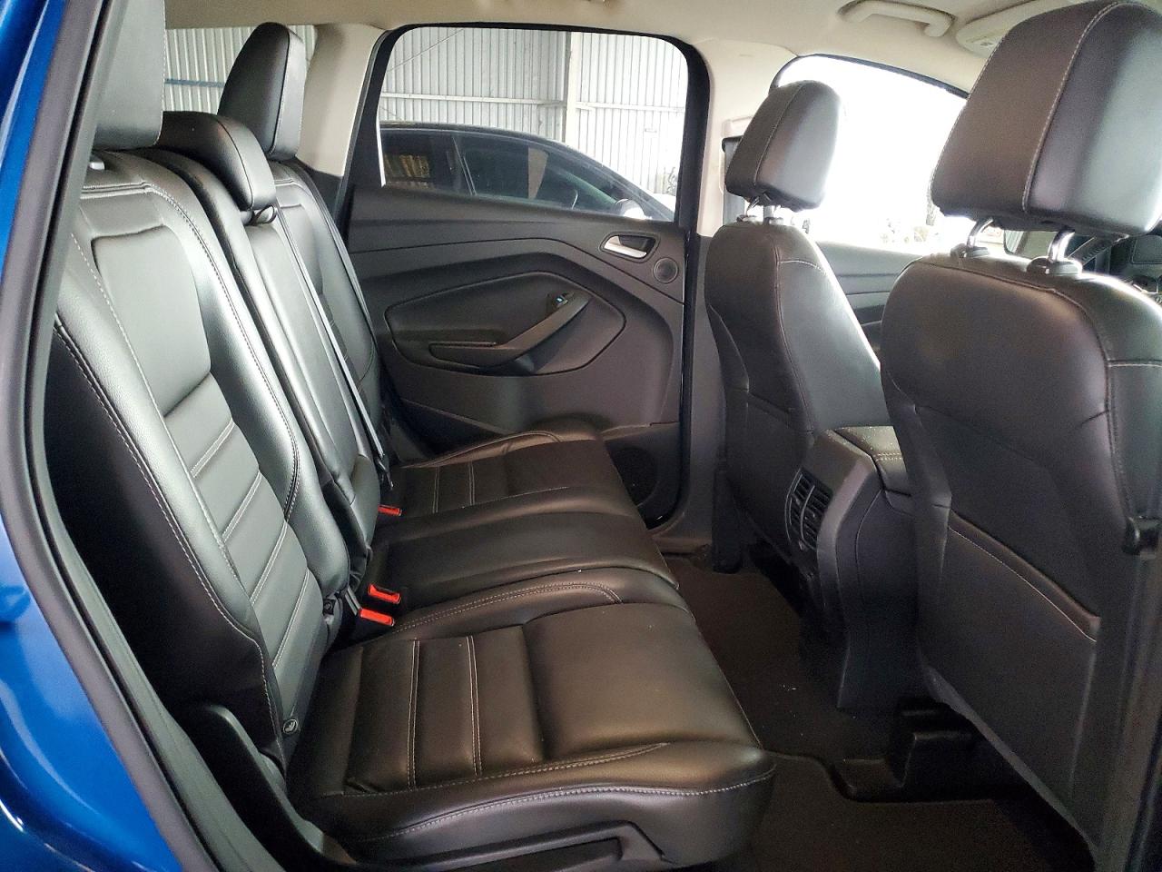 2017 FORD ESCAPE TITANIUM photo 11