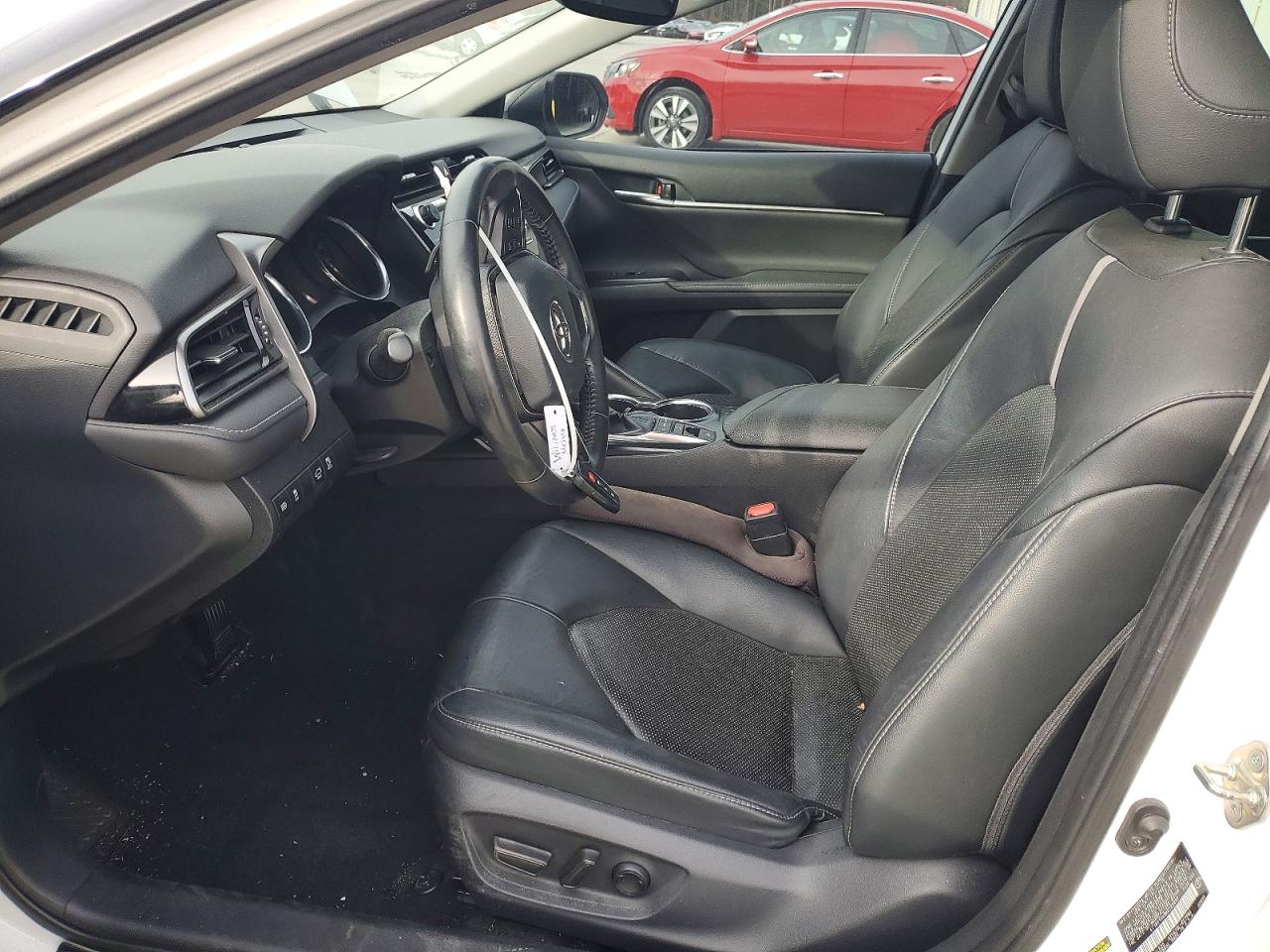 2019 TOYOTA CAMRY XSE photo 7
