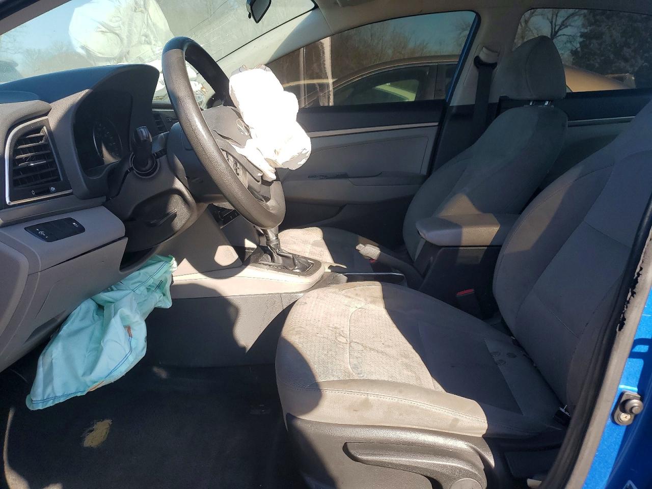 2017 HYUNDAI ELANTRA SE photo 7