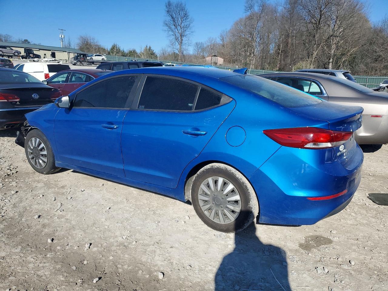 2017 HYUNDAI ELANTRA SE photo 2