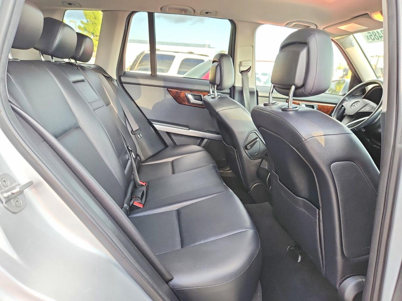 2012 MERCEDES-BENZ GLK 350 photo 11