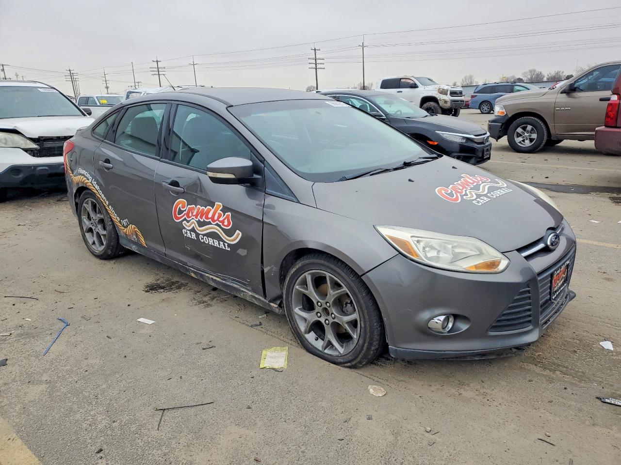 2014 FORD FOCUS SE photo 4