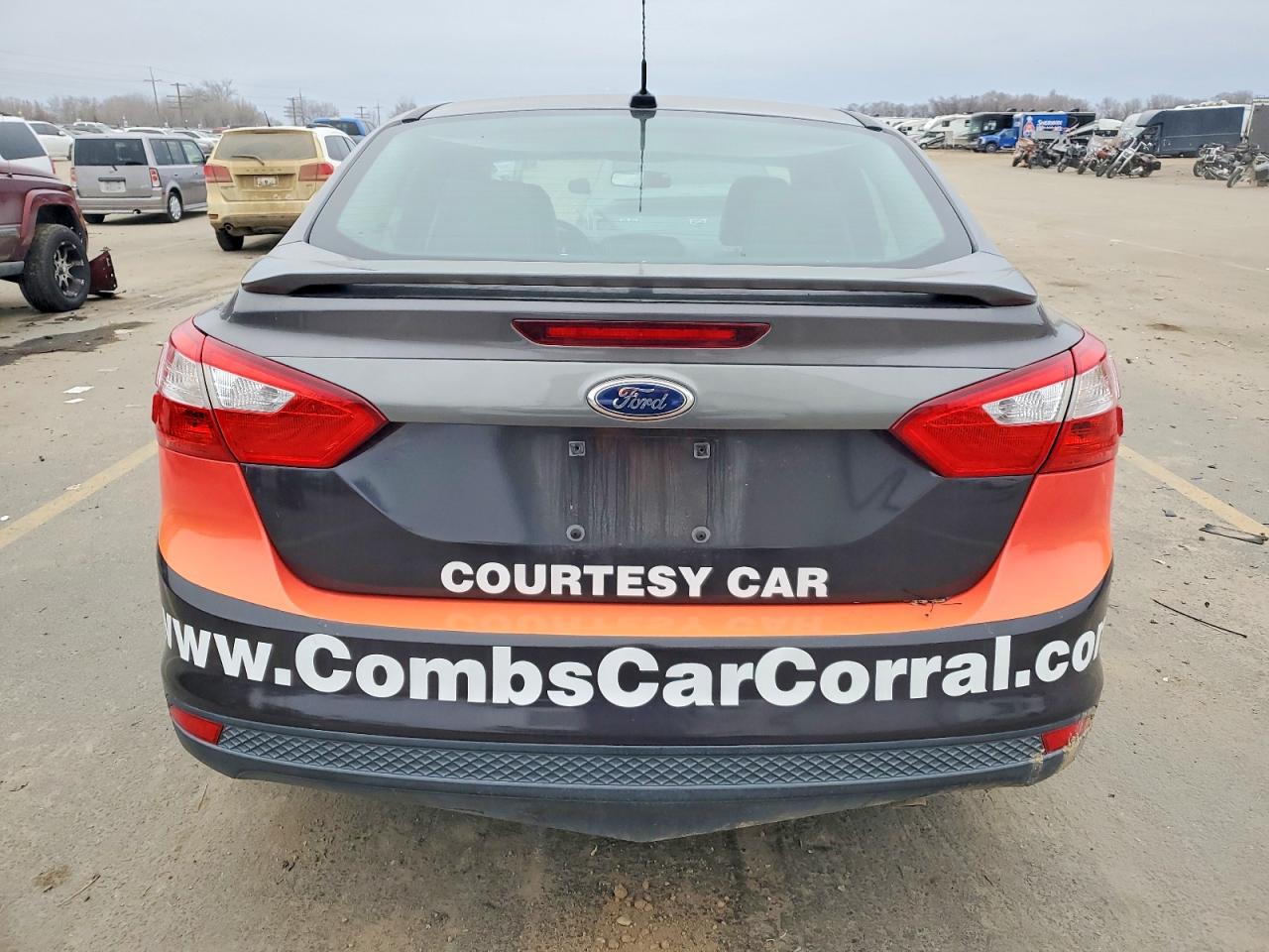 2014 FORD FOCUS SE photo 6