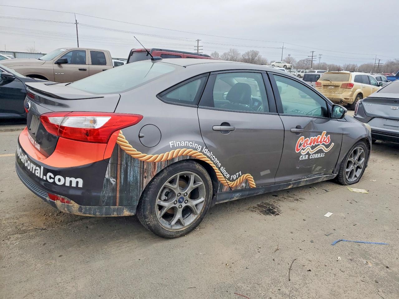 2014 FORD FOCUS SE photo 3