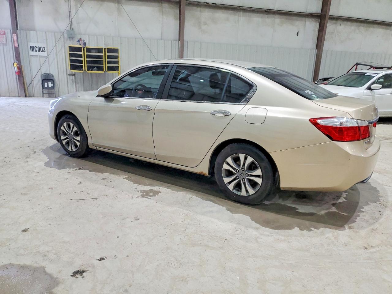 2014 HONDA ACCORD LX photo 2