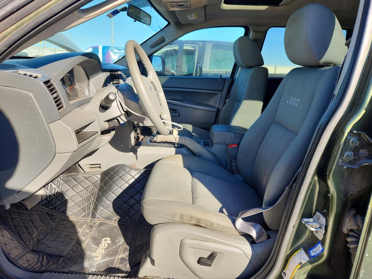 2007 JEEP GRAND CHEROKEE LAREDO photo 7