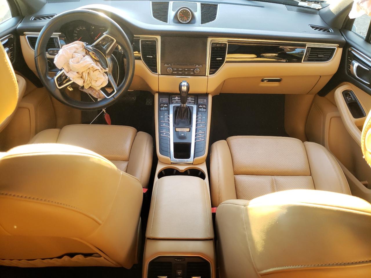 2018 PORSCHE MACAN photo 8