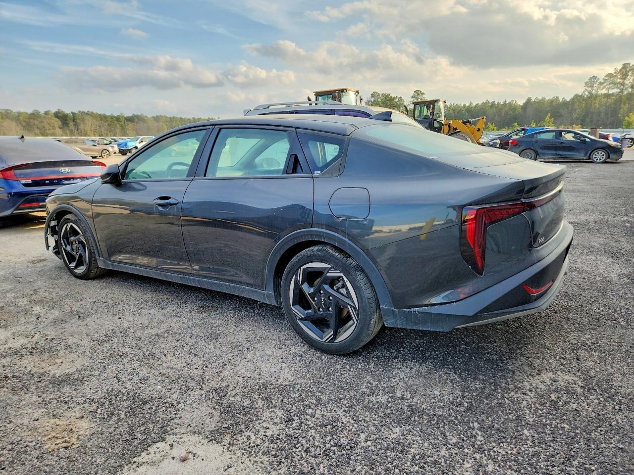 2025 KIA K4 EX photo 2