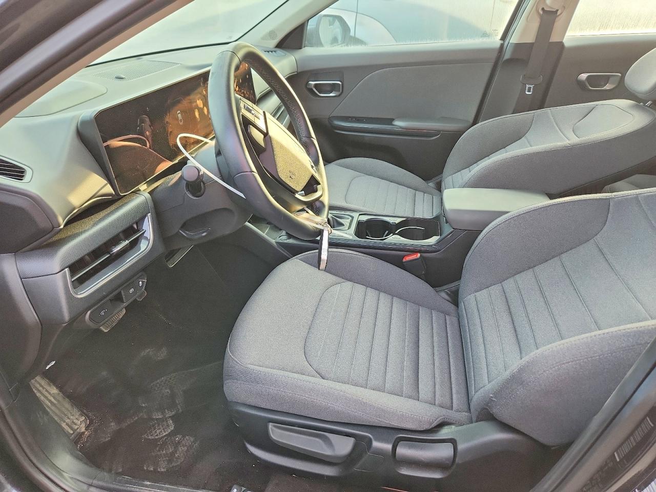 2025 KIA K4 EX photo 7