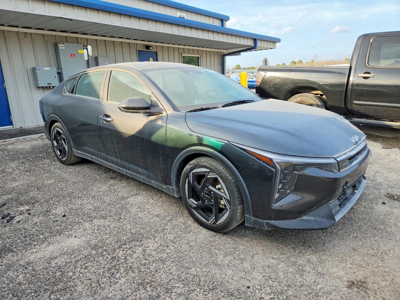 2025 KIA K4 EX photo 4