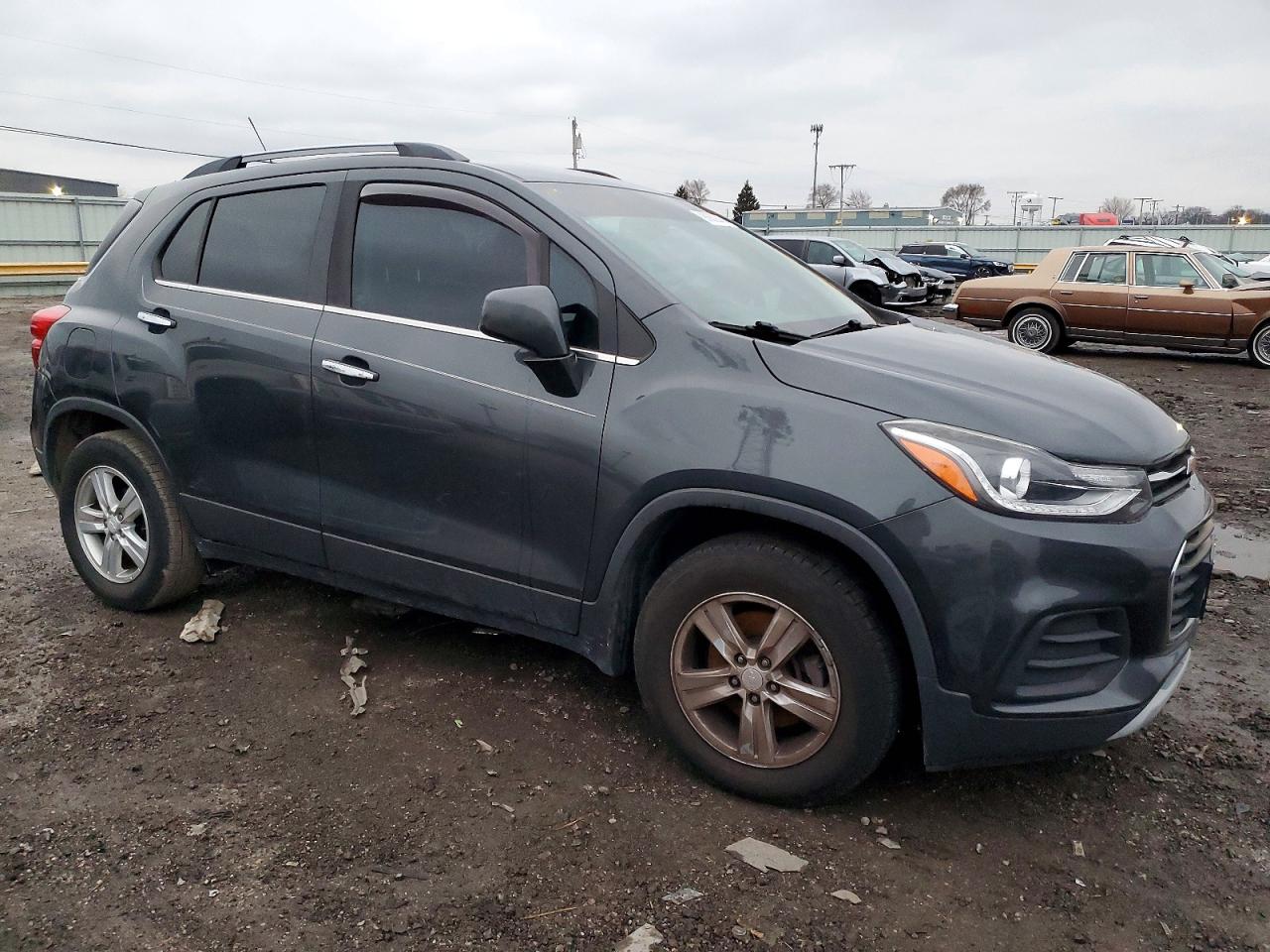 2018 CHEVROLET TRAX 1LT photo 4
