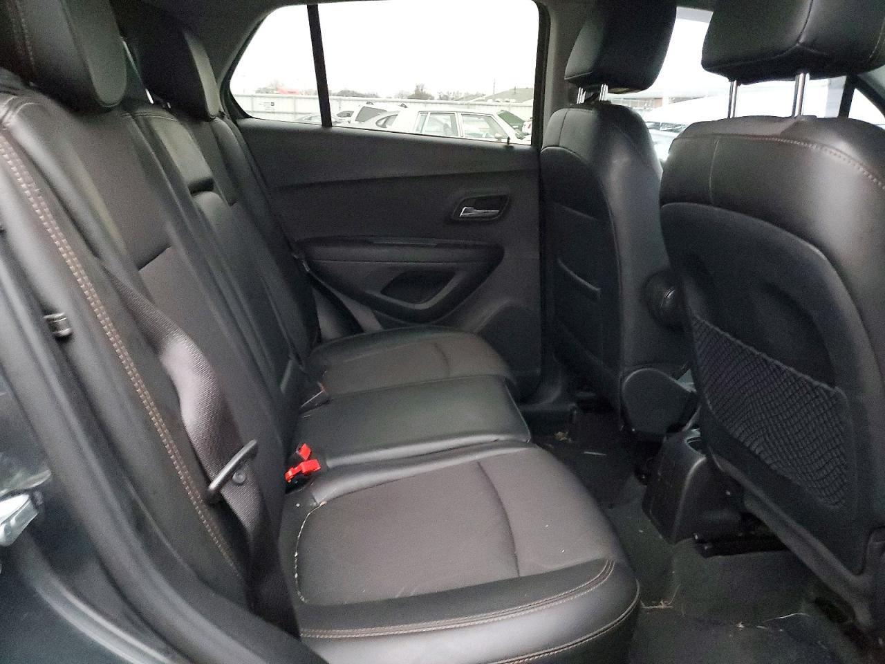 2018 CHEVROLET TRAX 1LT photo 11