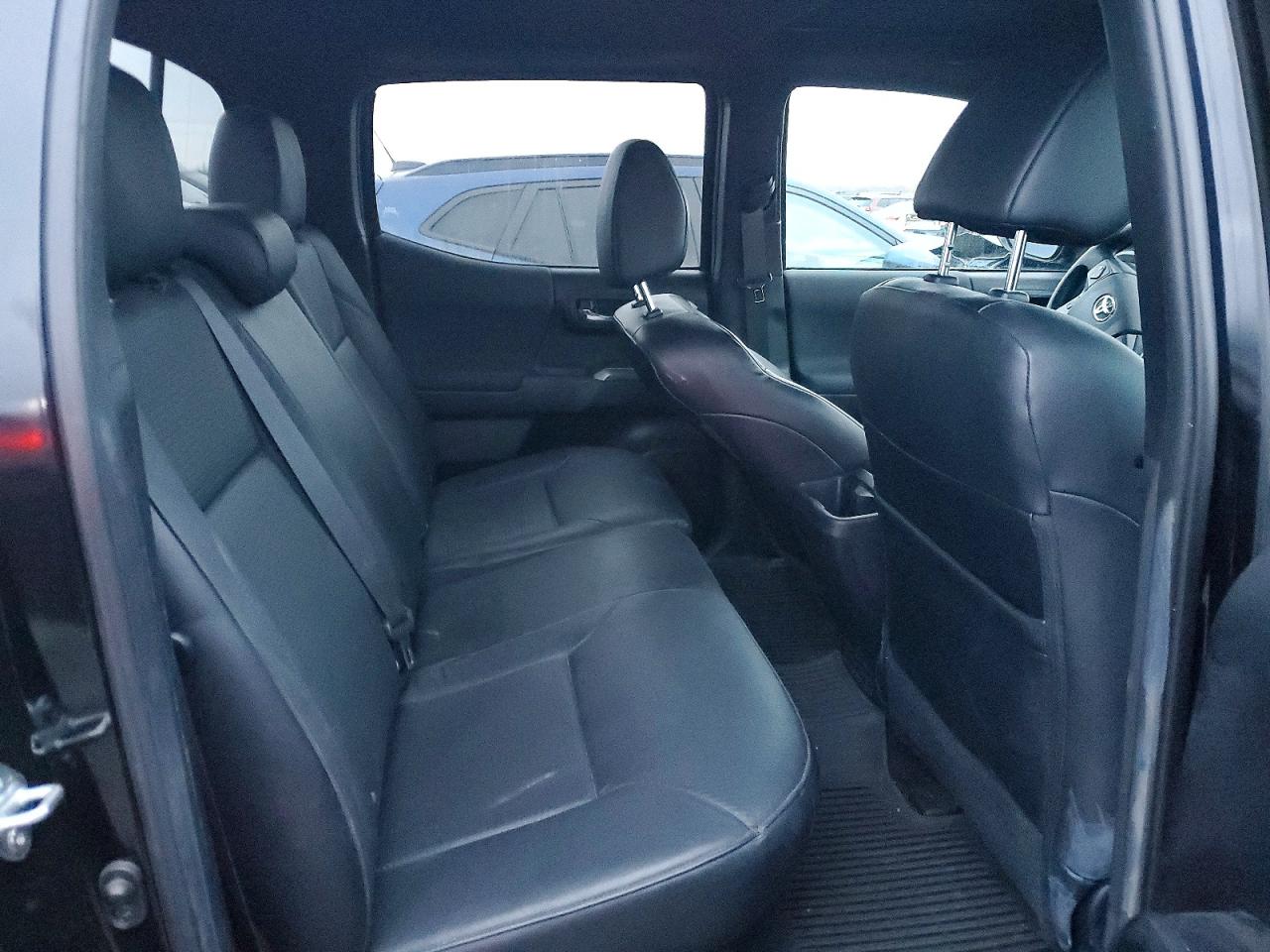 2022 TOYOTA TACOMA DOUBLE CAB photo 10