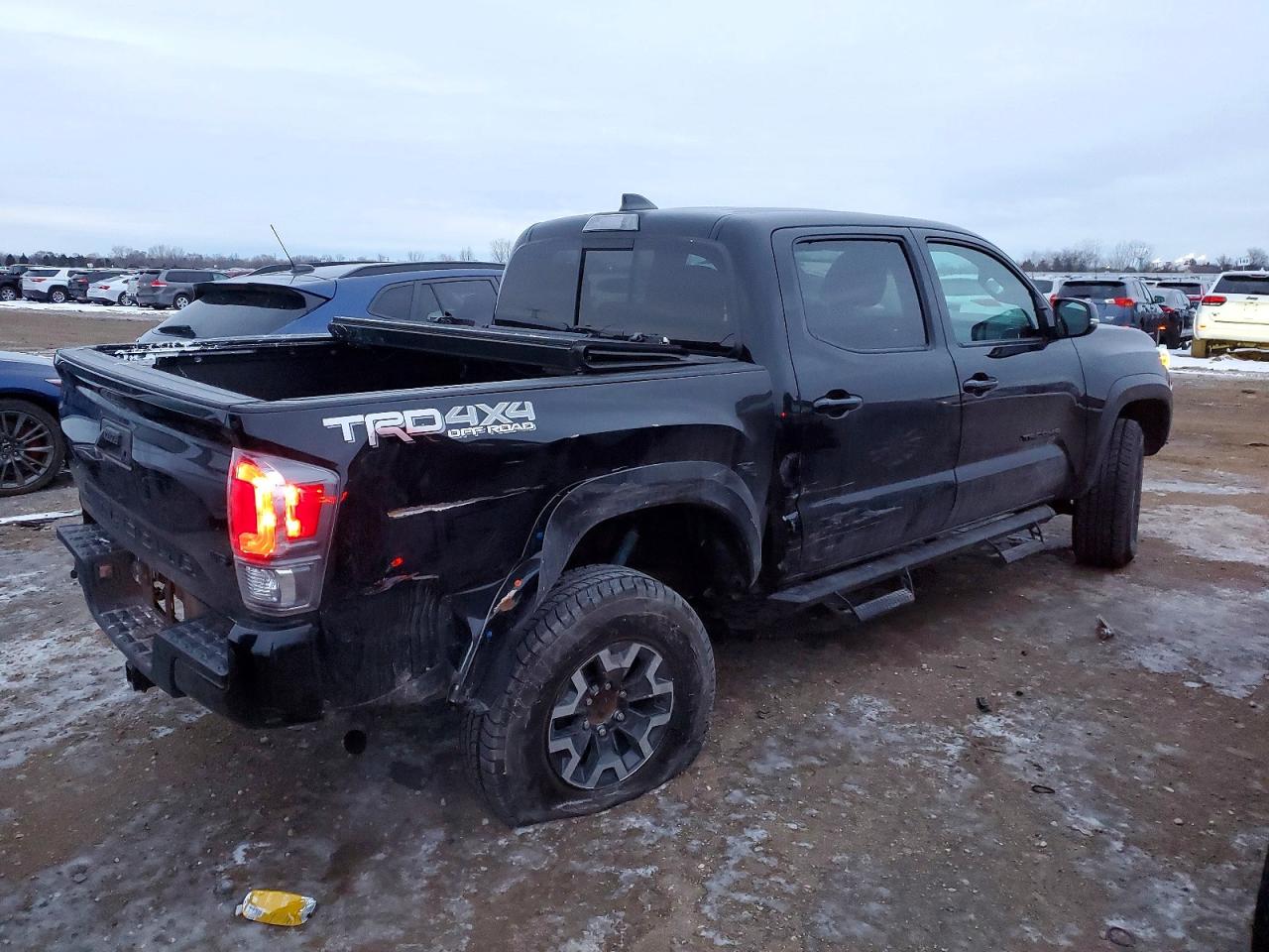 2022 TOYOTA TACOMA DOUBLE CAB photo 3