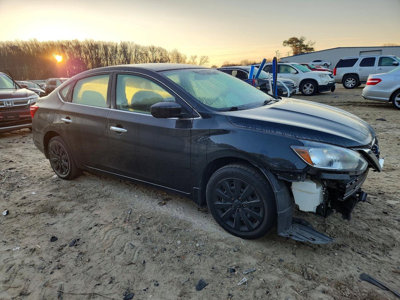 2017 NISSAN SENTRA S photo 4