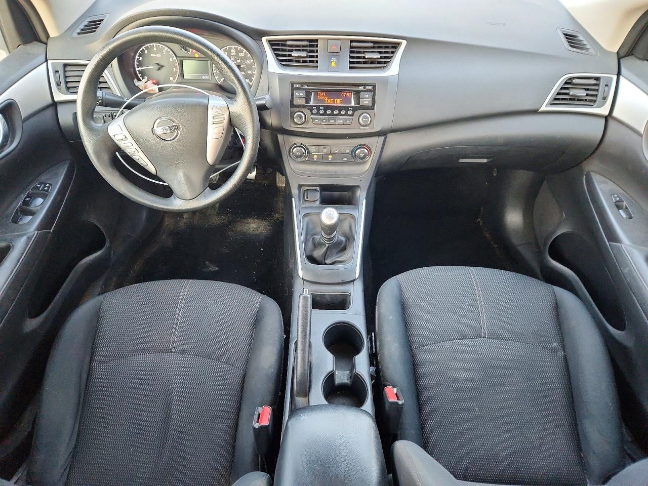 2017 NISSAN SENTRA S photo 8