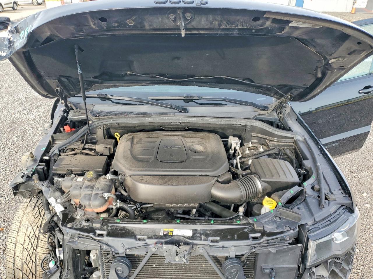 2019 JEEP GRAND CHEROKEE LAREDO photo 12