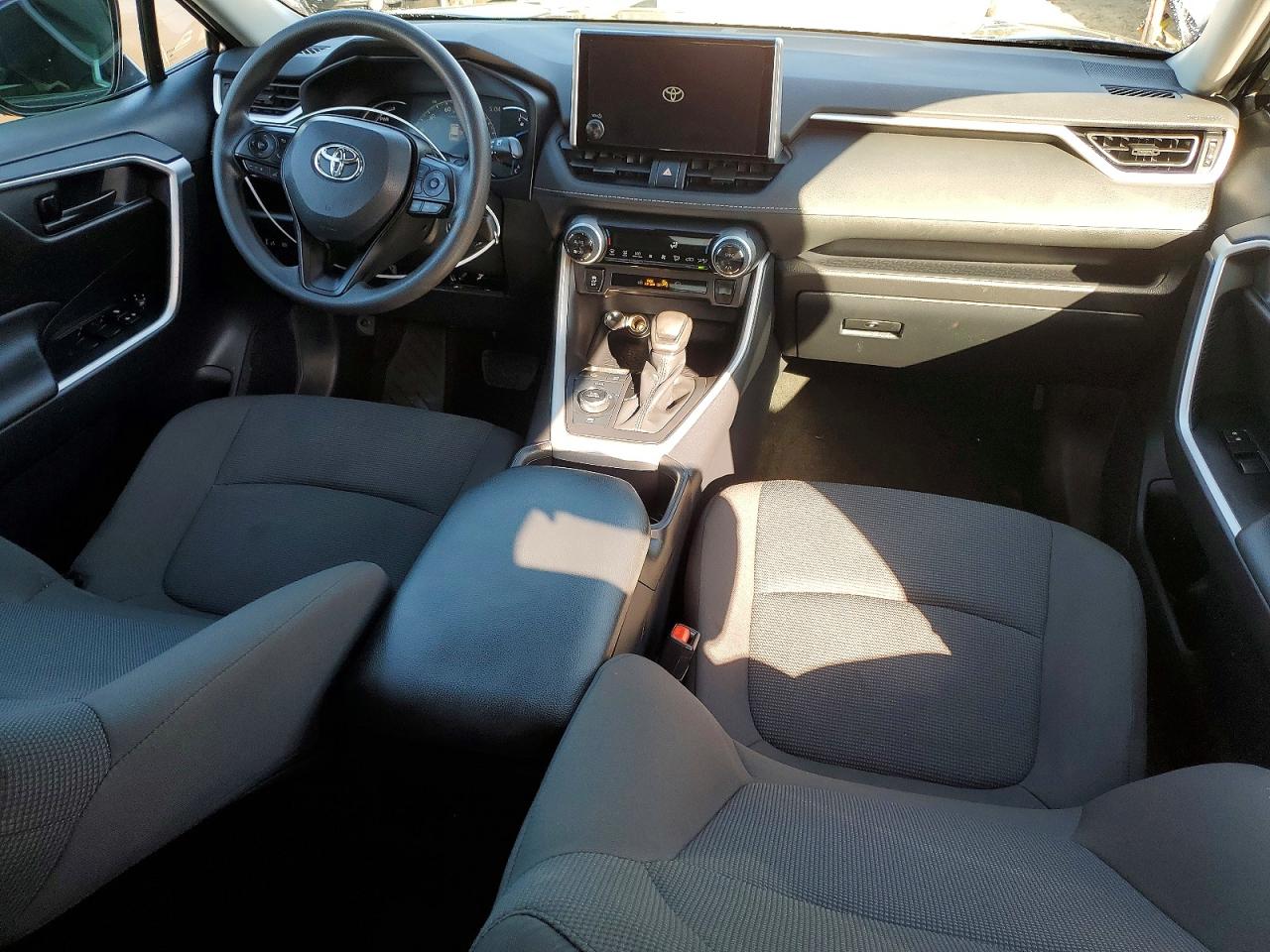 2025 TOYOTA RAV4 LE photo 8