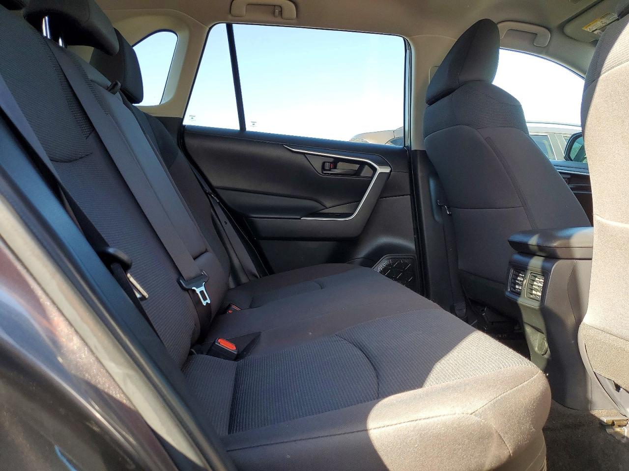 2025 TOYOTA RAV4 LE photo 11