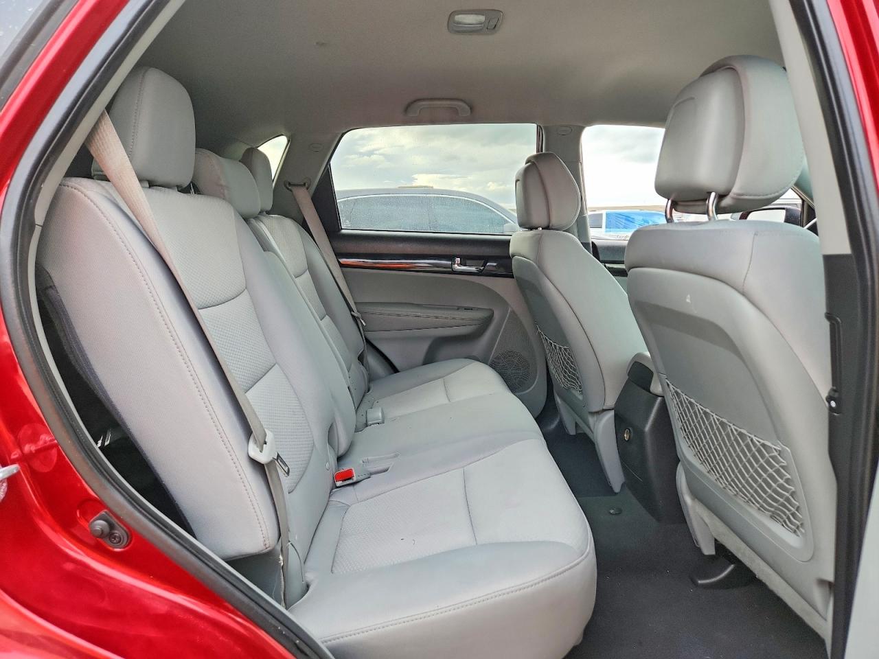 2011 KIA SORENTO BASE photo 10