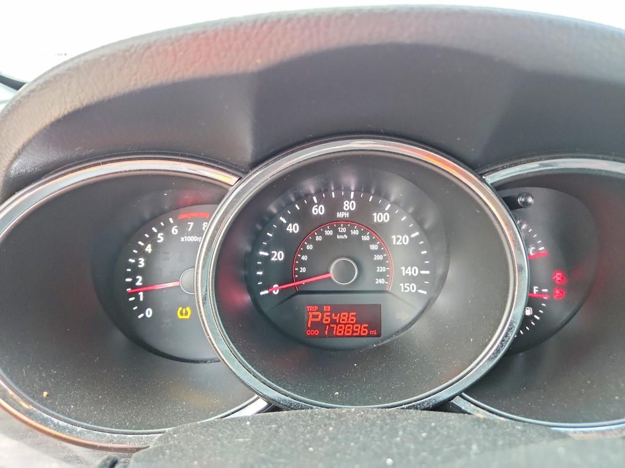 2011 KIA SORENTO BASE photo 9