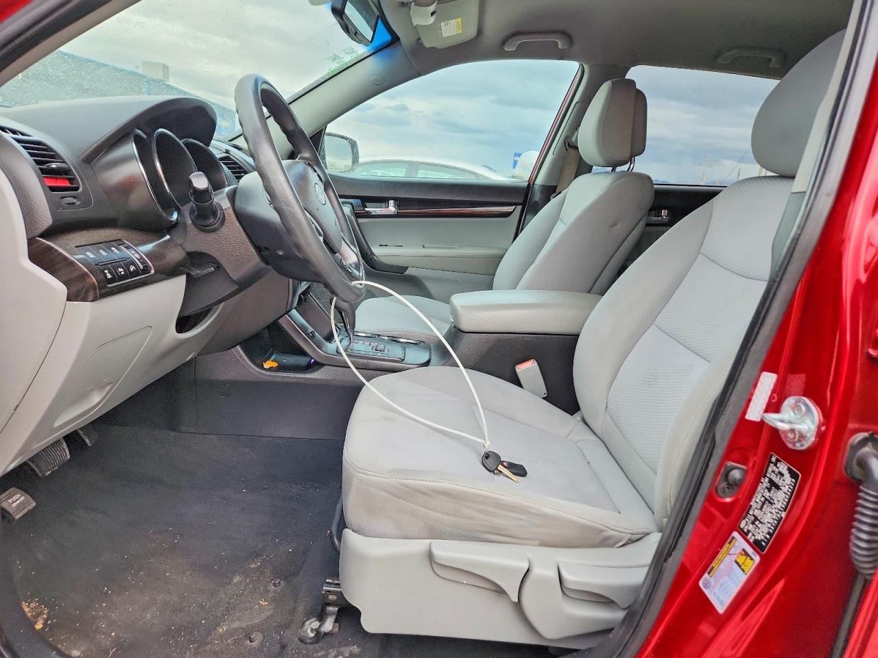 2011 KIA SORENTO BASE photo 7