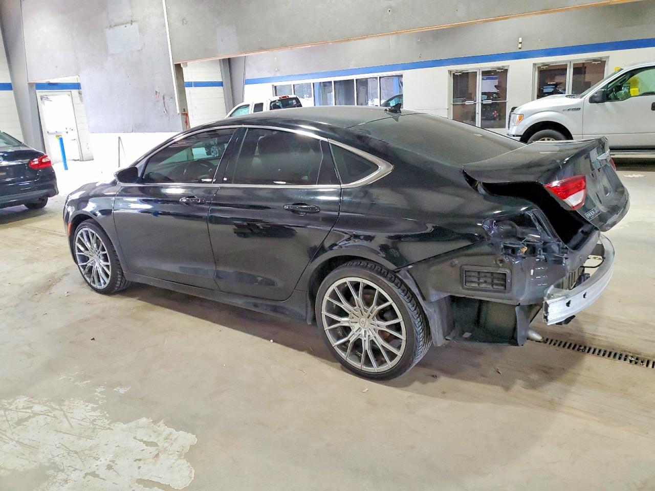 2016 CHRYSLER 200 LIMITED photo 3