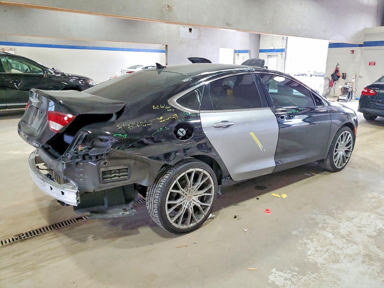 2016 CHRYSLER 200 LIMITED photo 5