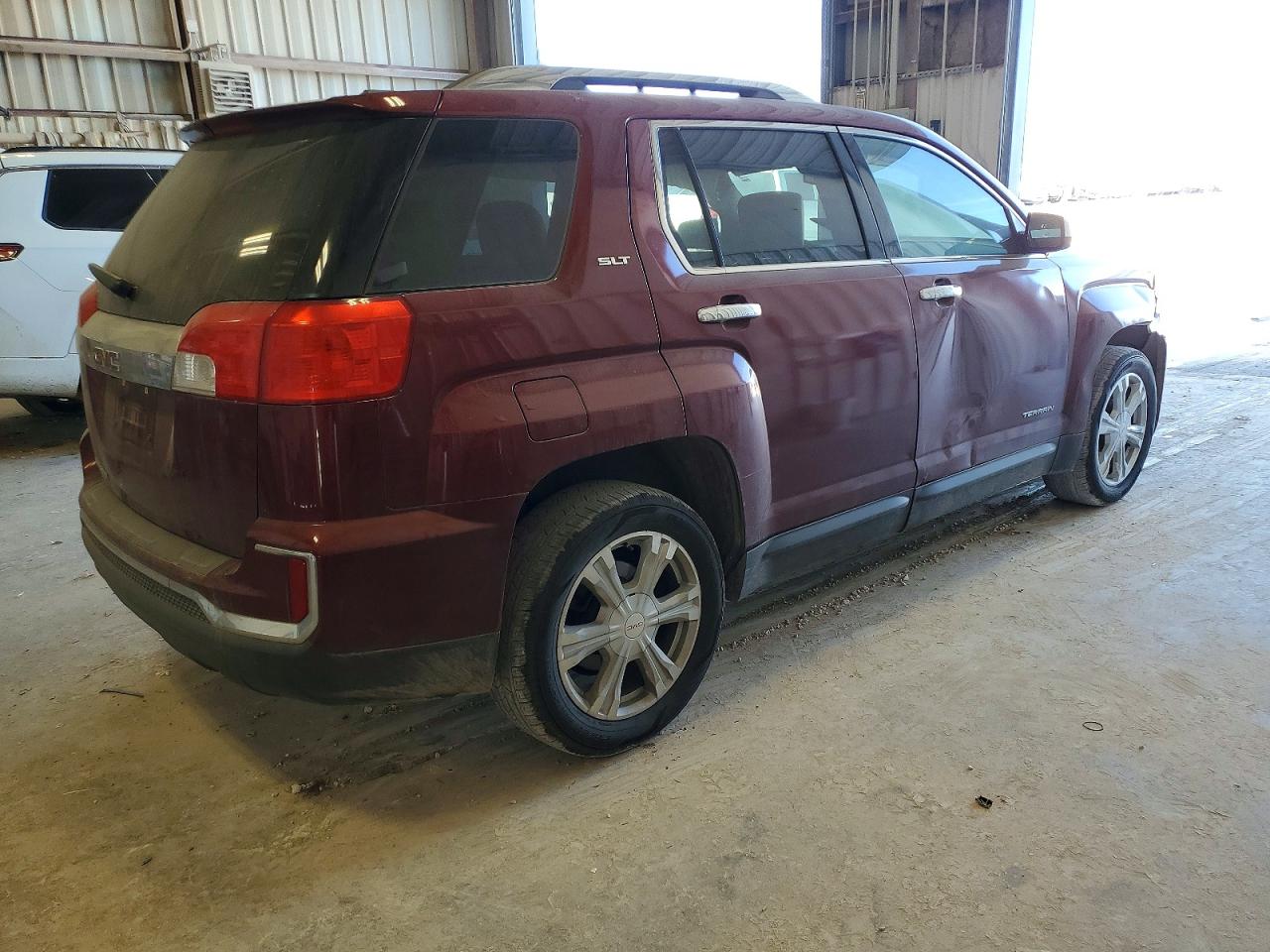 2017 GMC TERRAIN SLT photo 3