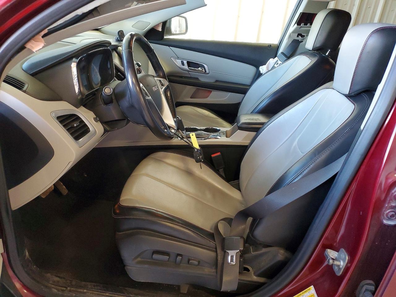 2017 GMC TERRAIN SLT photo 7
