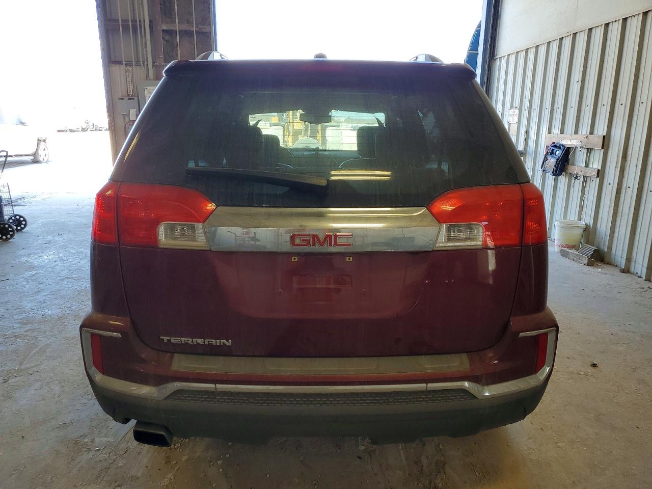 2017 GMC TERRAIN SLT photo 6