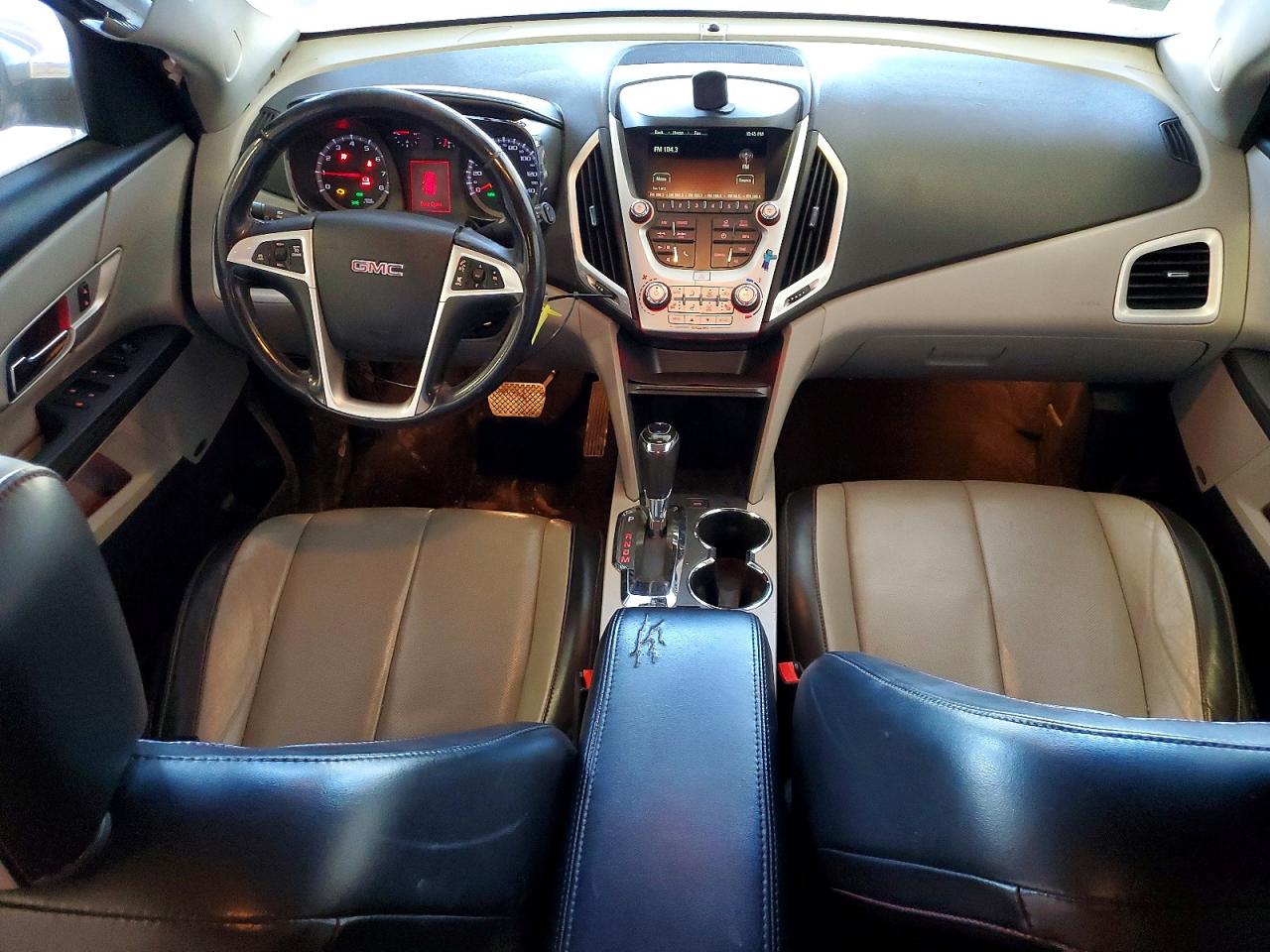 2017 GMC TERRAIN SLT photo 8