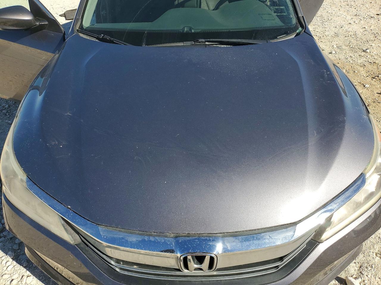 2016 HONDA ACCORD LX photo 11