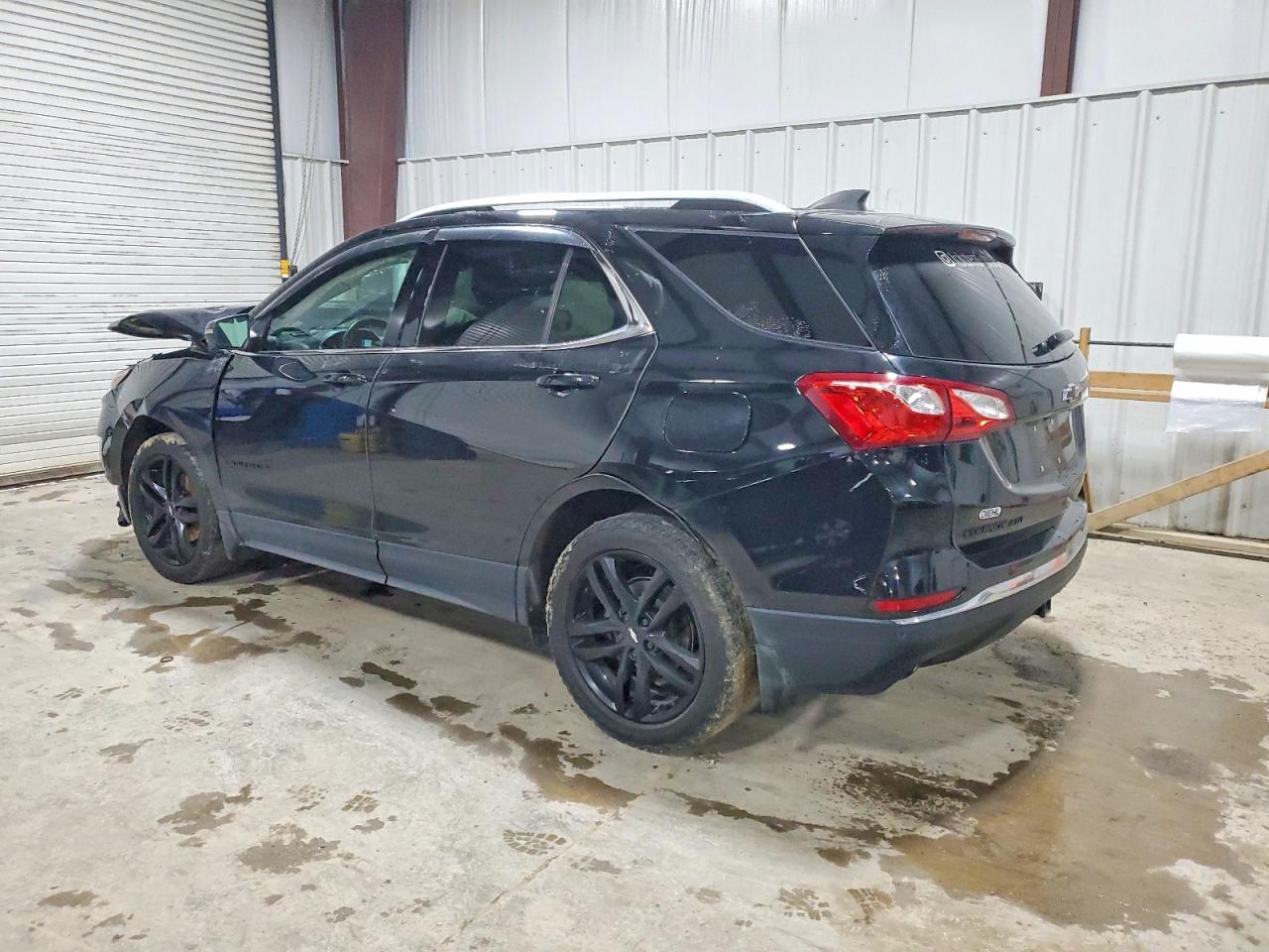 2020 CHEVROLET EQUINOX LT photo 2