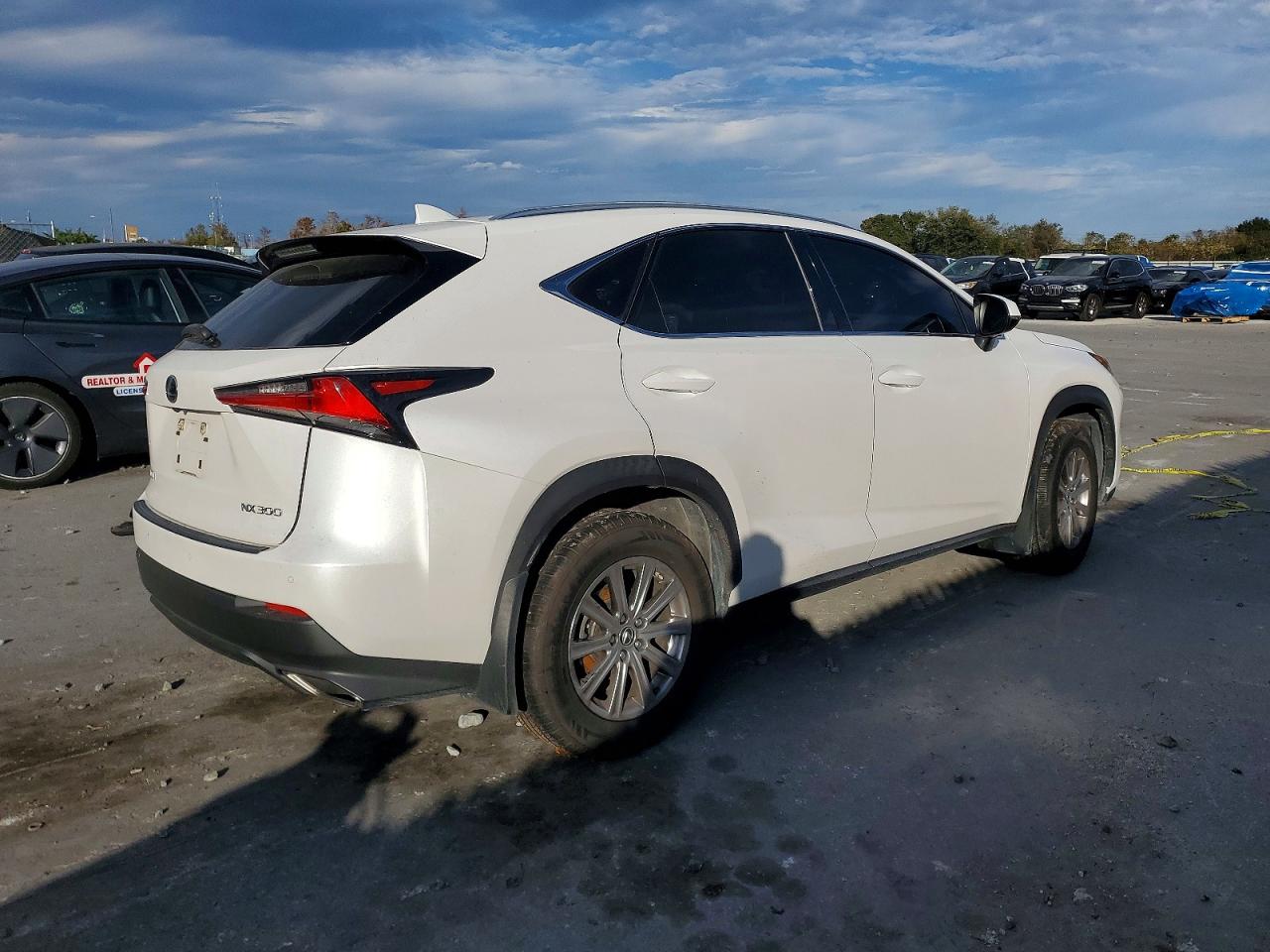 2020 LEXUS NX 300 photo 3