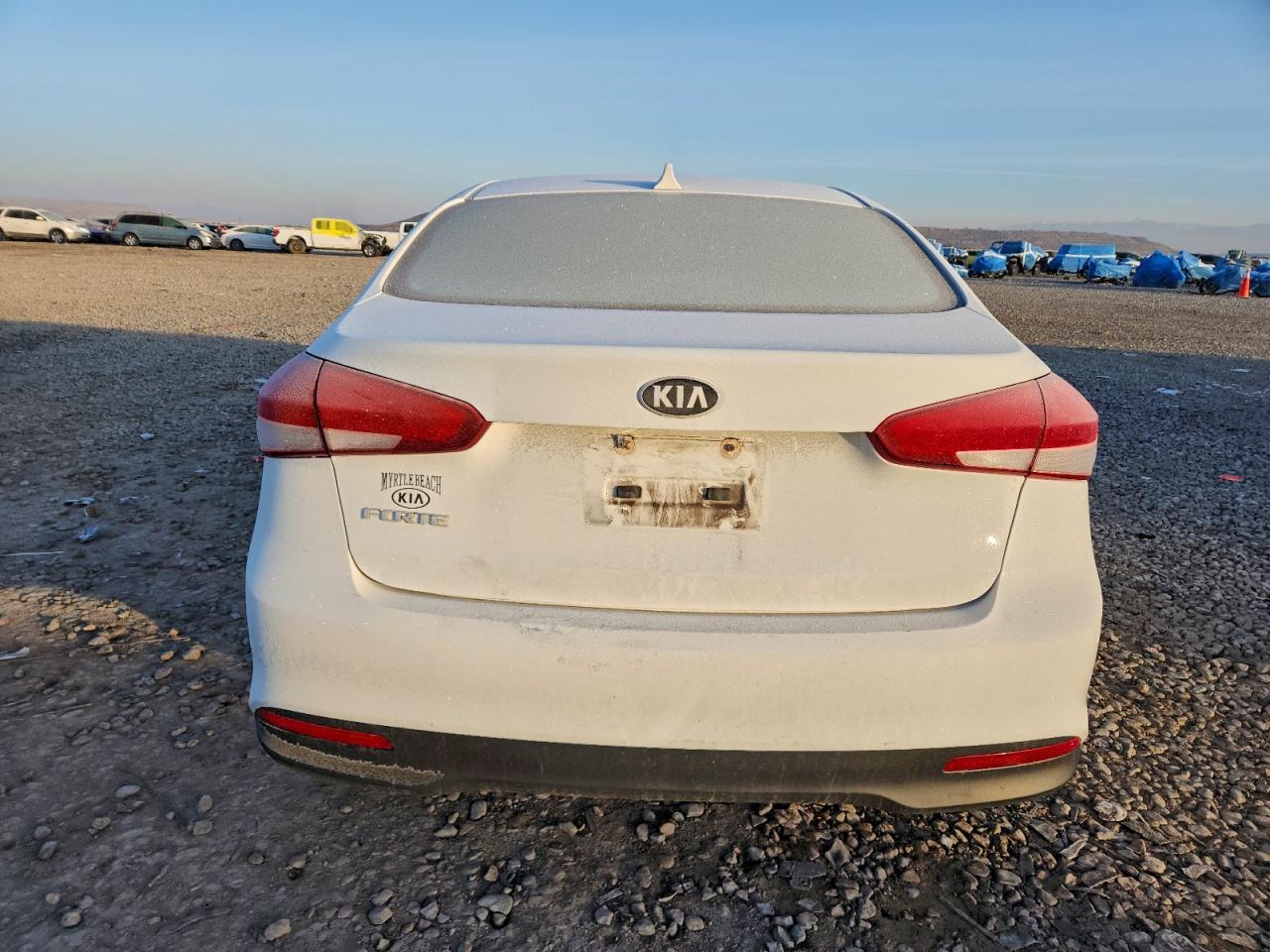2017 KIA FORTE LX photo 6