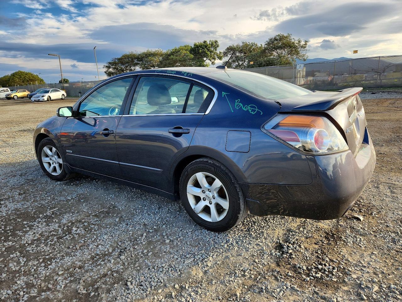 2008 NISSAN ALTIMA HYBRID photo 2
