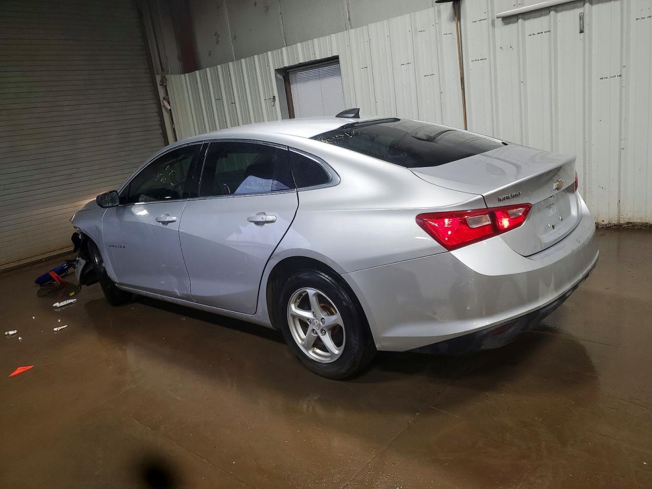 2017 CHEVROLET MALIBU LS photo 2