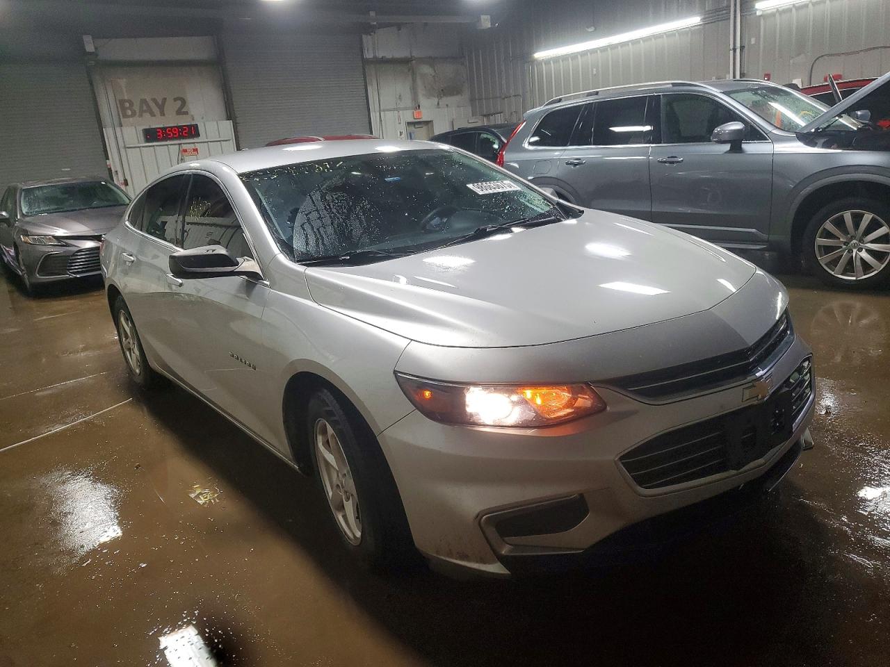 2017 CHEVROLET MALIBU LS photo 4