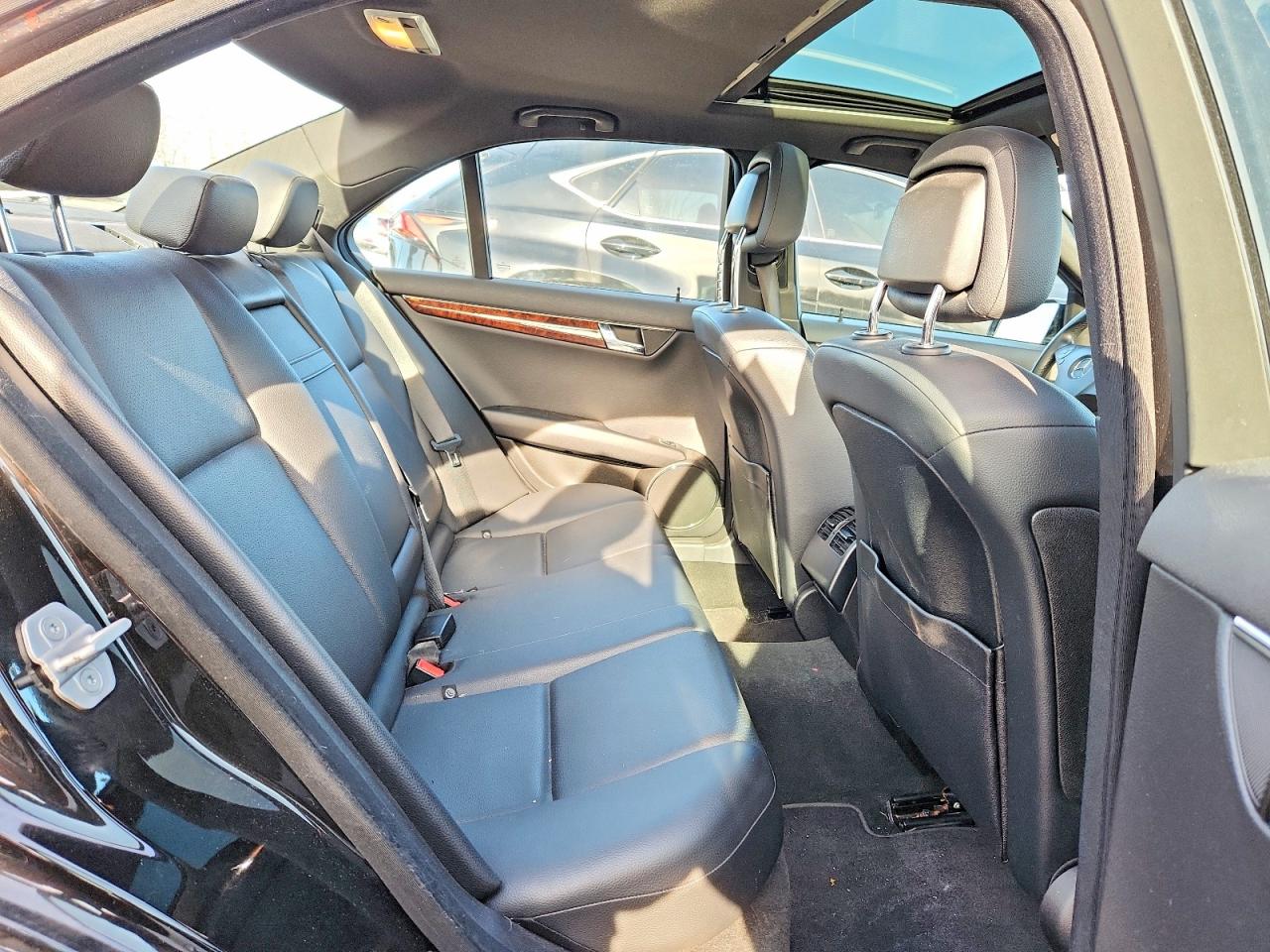 2011 MERCEDES-BENZ C 300 4MATIC photo 10