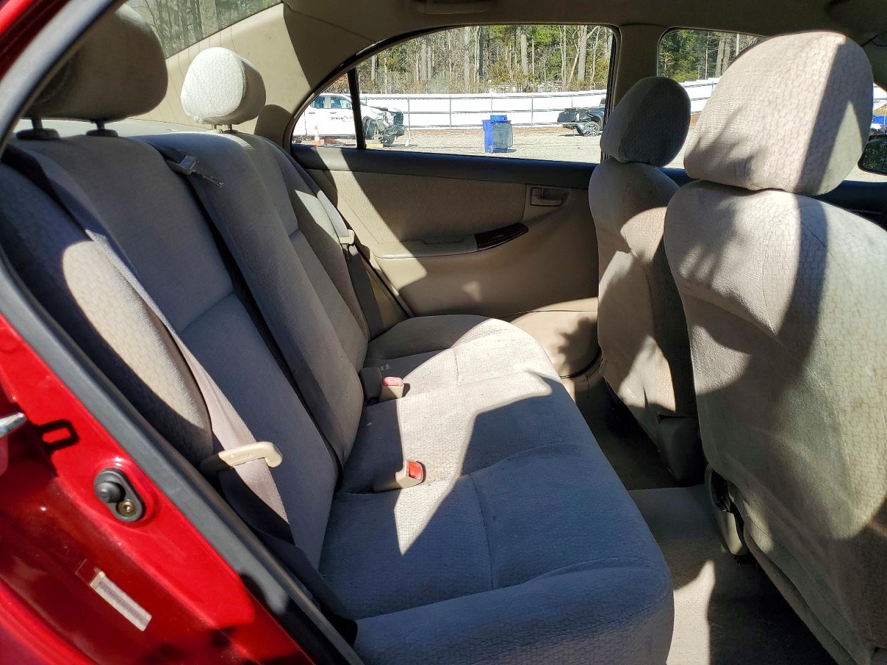 2004 TOYOTA COROLLA CE photo 10