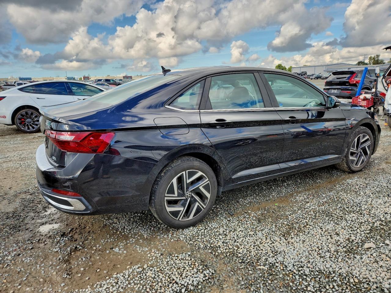 2023 VOLKSWAGEN JETTA SEL photo 3