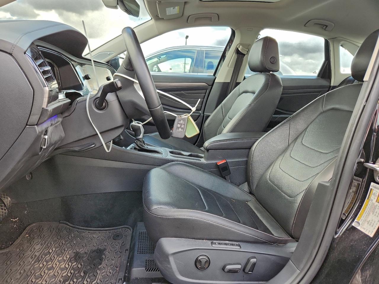 2023 VOLKSWAGEN JETTA SEL photo 7